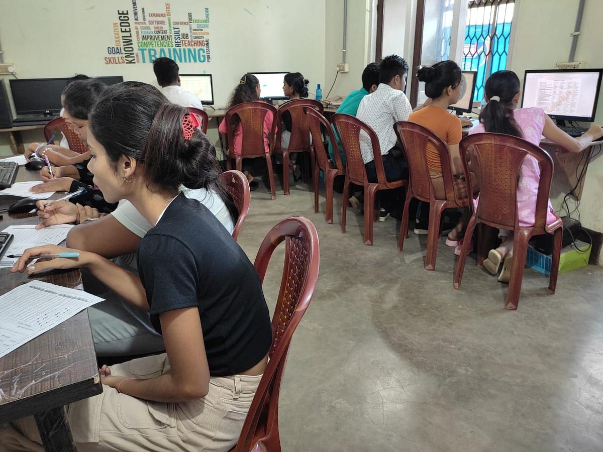 Students in computer lab at Insight Computers Basistha